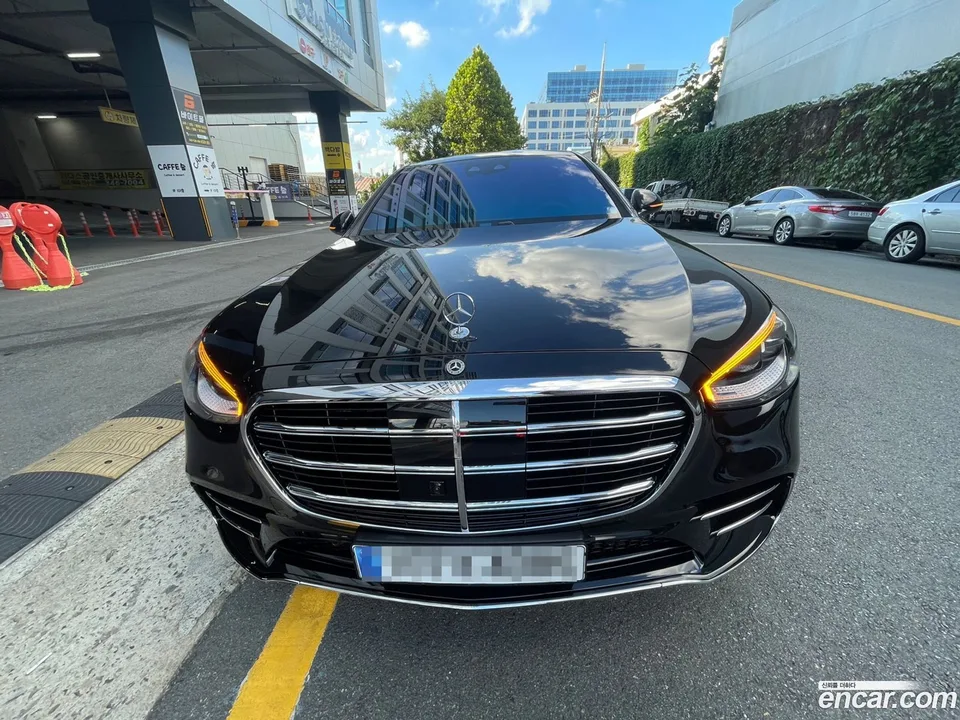 Mercedes-Benz S-Class S500L 4MATIC 2024 — миниатюра 3