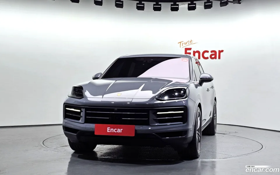 Porsche Cayenne 3.0 2023 — thumbnail 3
