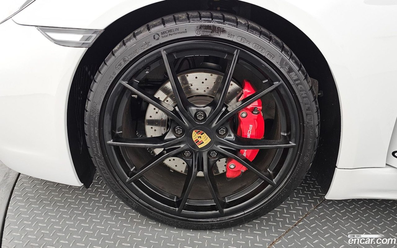 Porsche 718 Boxster 2023 — 2