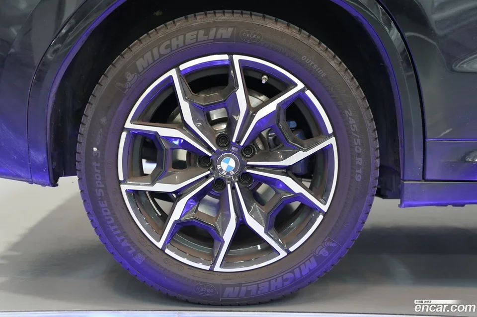 BMW X3 xDrive 20i M 2024 — миниатюра 2