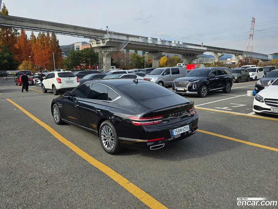 Genesis G80 2.5 AWD 2023 — миниатюра 4
