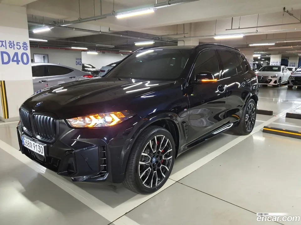 BMW X5 xDrive 50e M 2024 — миниатюра 3