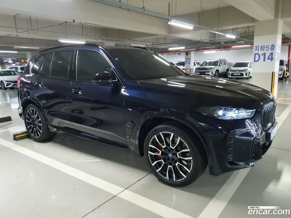 BMW X5 xDrive 50e M 2024 — миниатюра 4