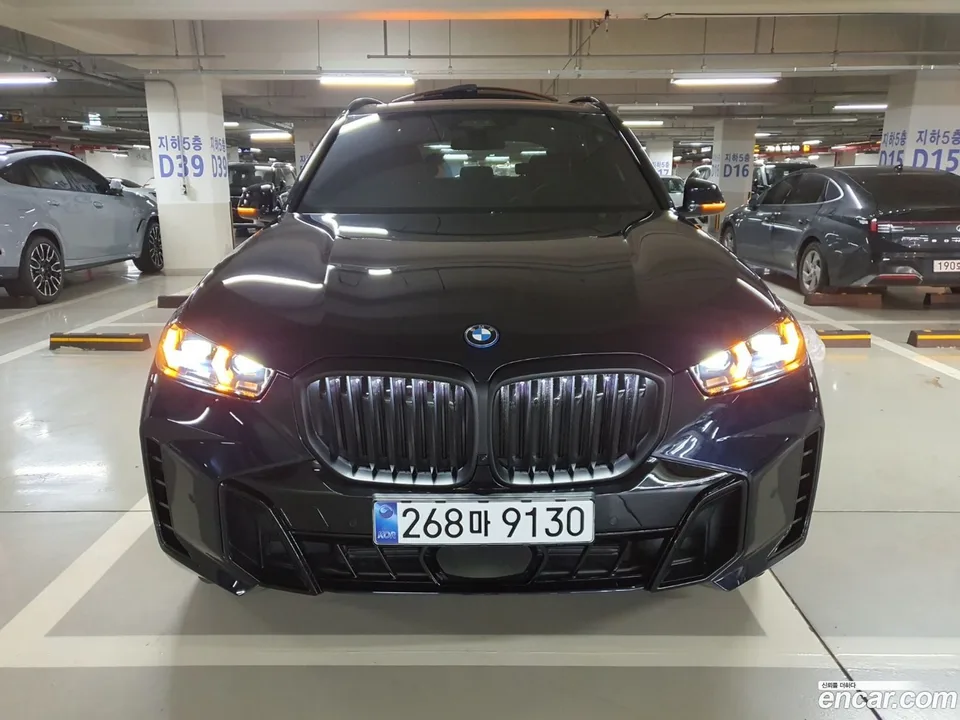BMW X5 xDrive 50e M 2024 — фото 1, купить с доставкой в Москву