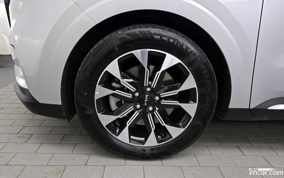 Kia Carnival 9 2022 — миниатюра 5