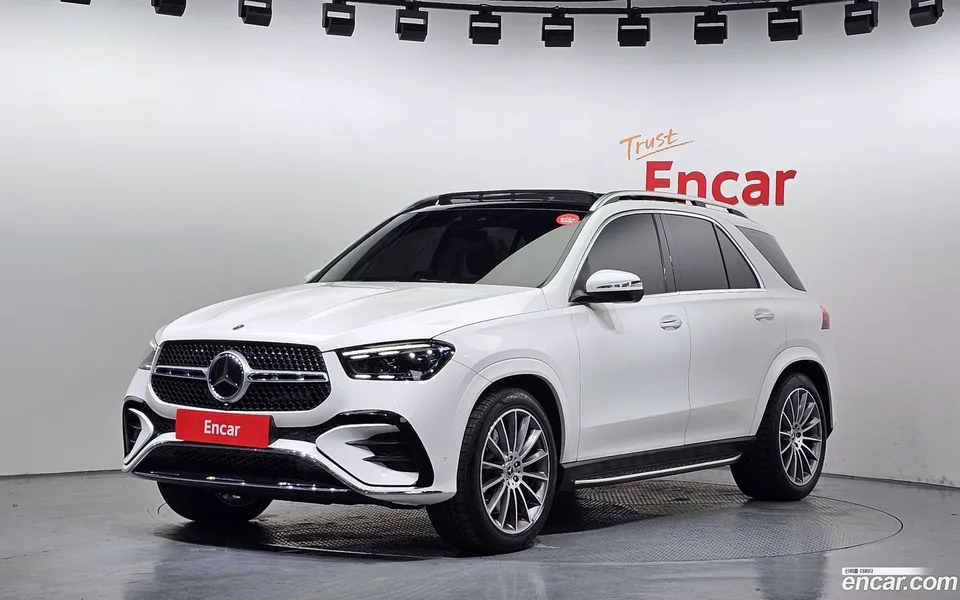 Mercedes-Benz GLE-Class GLE450 4MATIC 2023 — фото 1, купить с доставкой в Москву