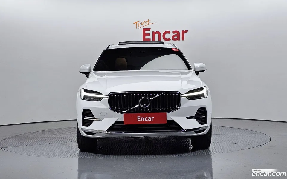 Volvo XC60 T8 2024 — миниатюра 3