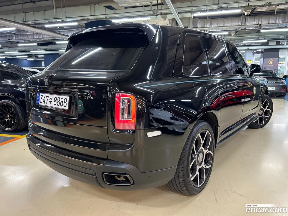 Rolls-Royce Cullinan 6.7 V12 2023 — миниатюра 3