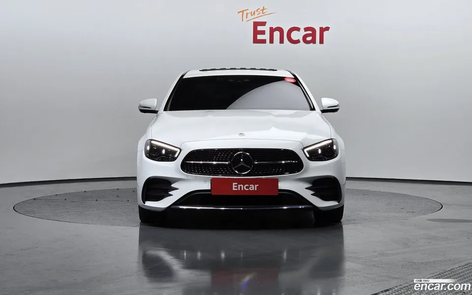 Mercedes-Benz E-Class E220d 4MATIC AMG Line 2023 — миниатюра 3