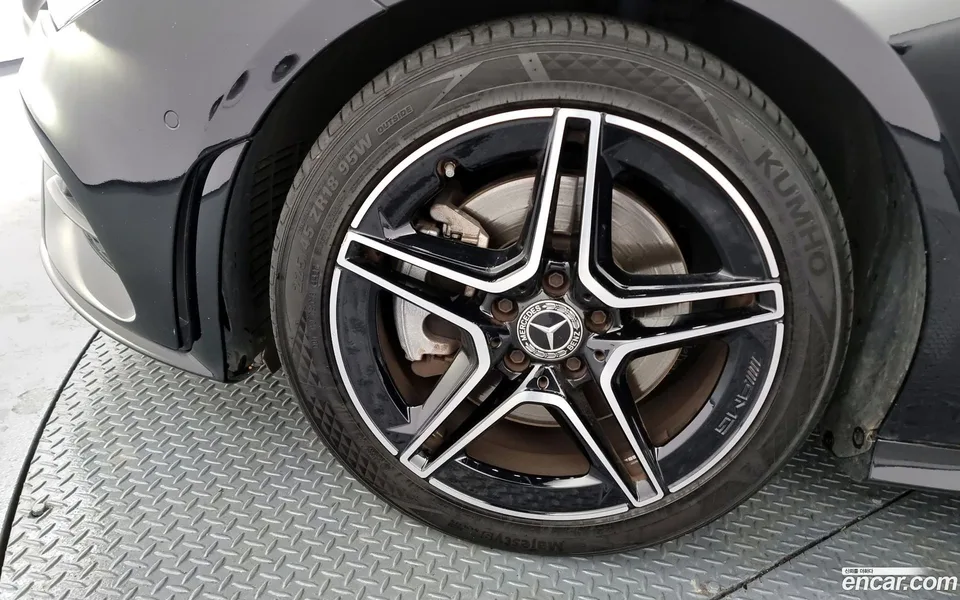 Mercedes-Benz CLA-Class CLA250 4MATIC 2022 — миниатюра 5