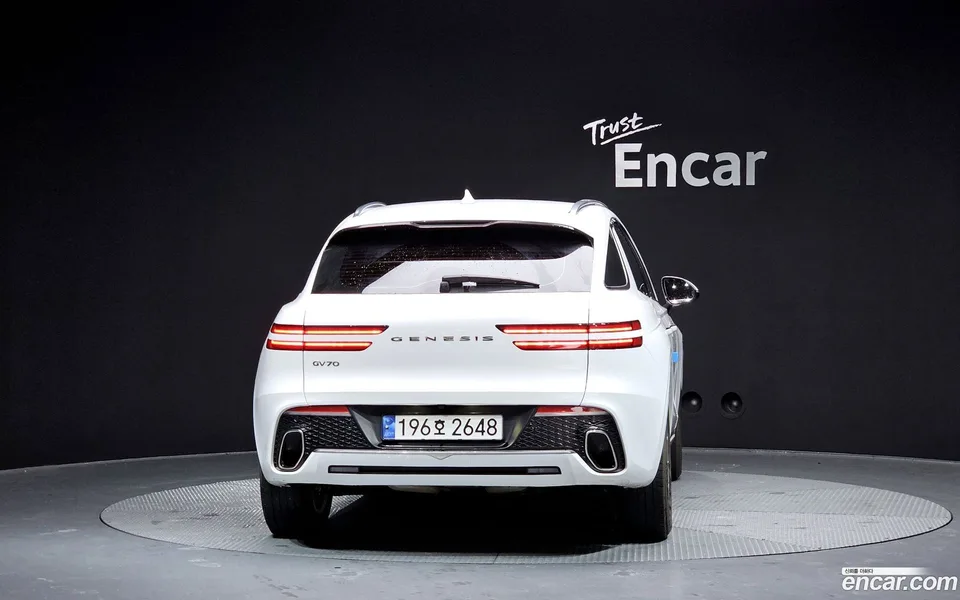 Genesis GV70 2.5T 2WD 2023 — миниатюра 4