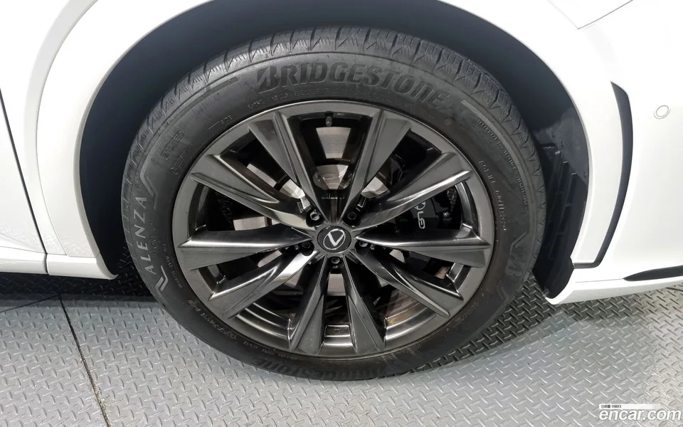 Lexus RX 500h F-Sport 2023 — миниатюра 5