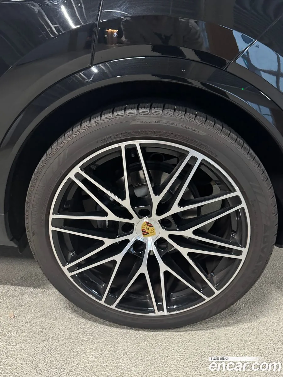 Porsche Cayenne 3.0 2023 — миниатюра 5