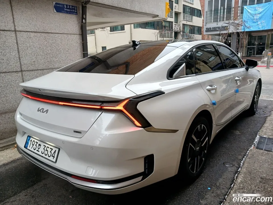 Kia K8 Hybrid 2025 — миниатюра 2