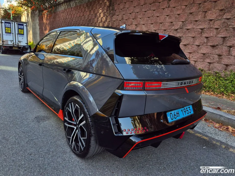 Hyundai Ioniq 5 N 2024 — миниатюра 5