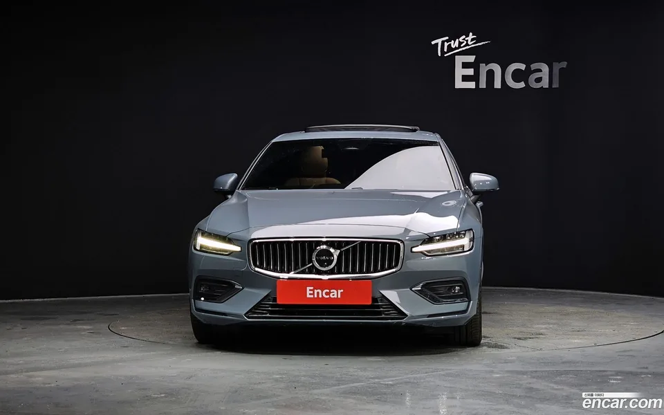 Volvo S60 B5 2023 — миниатюра 3