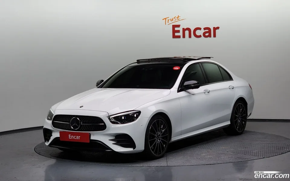 Mercedes-Benz E-Class E350 4MATIC AMG Line 2023 — фото 1, купить с доставкой в Москву