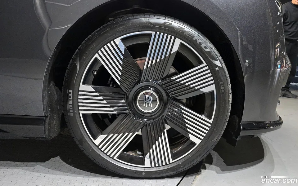 Rolls-Royce Spectre 2024 — миниатюра 2