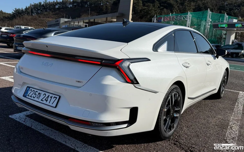 Kia K8 Hybrid 2025 — миниатюра 4