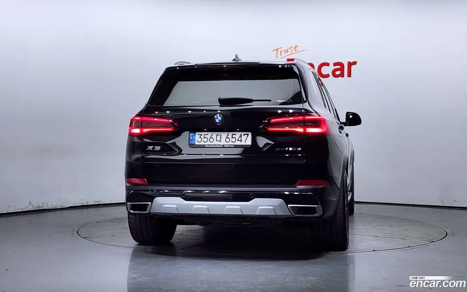 BMW X5 xDrive 30d xLine 2023 — миниатюра 4