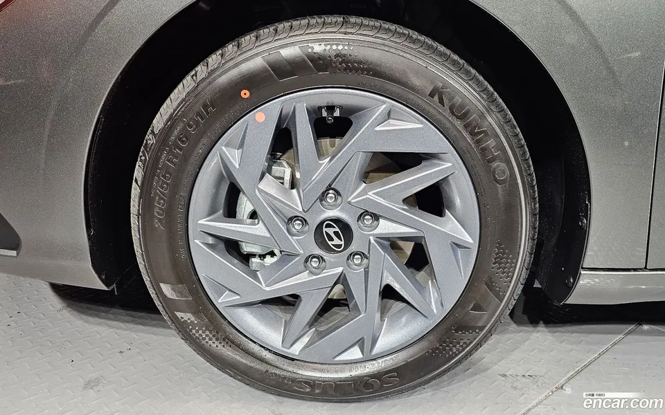 Hyundai Avante CN7 1.6 2025 — миниатюра 2