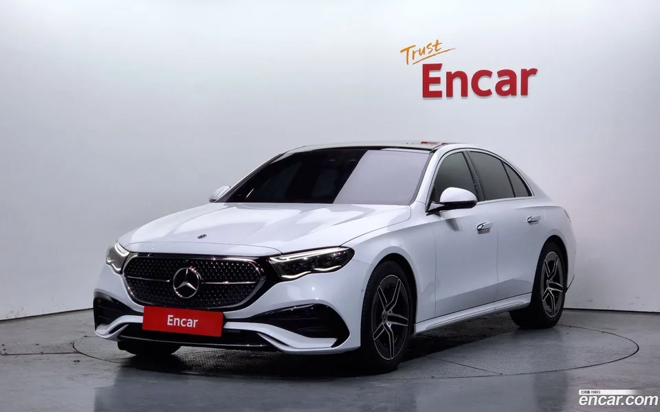 Mercedes-Benz E-Class E300 4MATIC AMG Line 2024 — фото 1, купить с доставкой в Москву