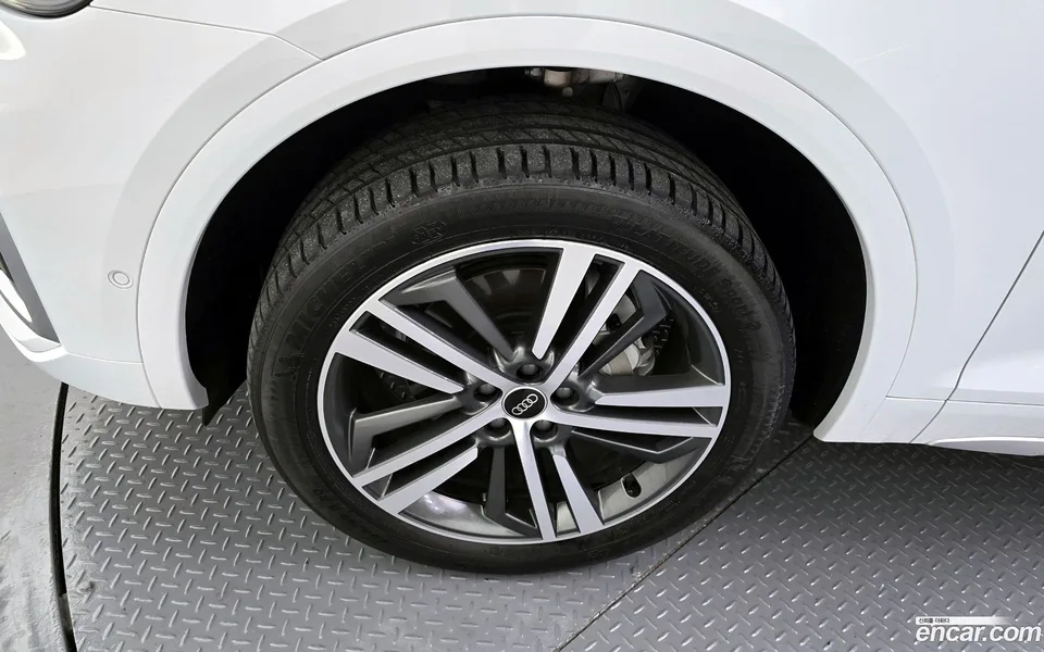 Audi Q5 45 TFSI 2023 — миниатюра 5