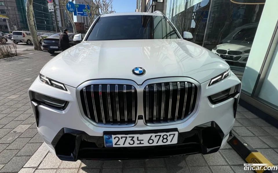 BMW X7 xDrive 40d M 6 2025 — миниатюра 3
