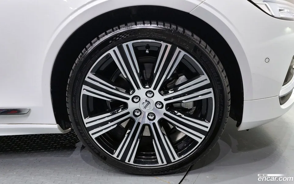 Volvo S90 B6 AWD 2024 — миниатюра 2