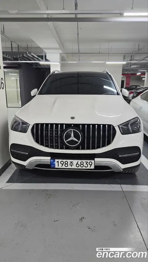 Mercedes-Benz GLE-Class 2023 купить в Москве