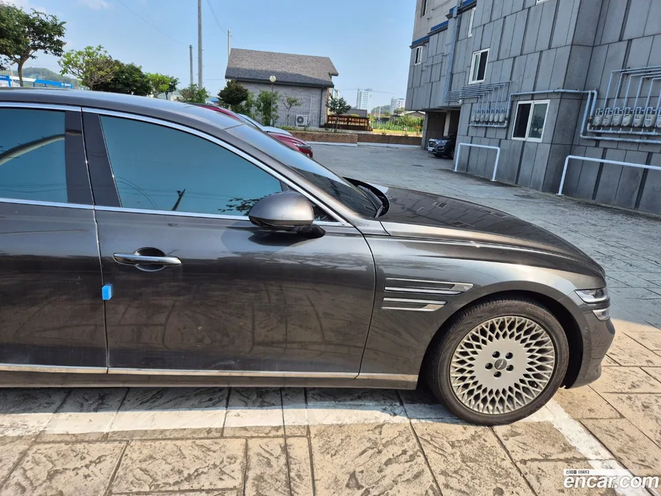 Genesis G80 2.5 AWD 2023 — миниатюра 3
