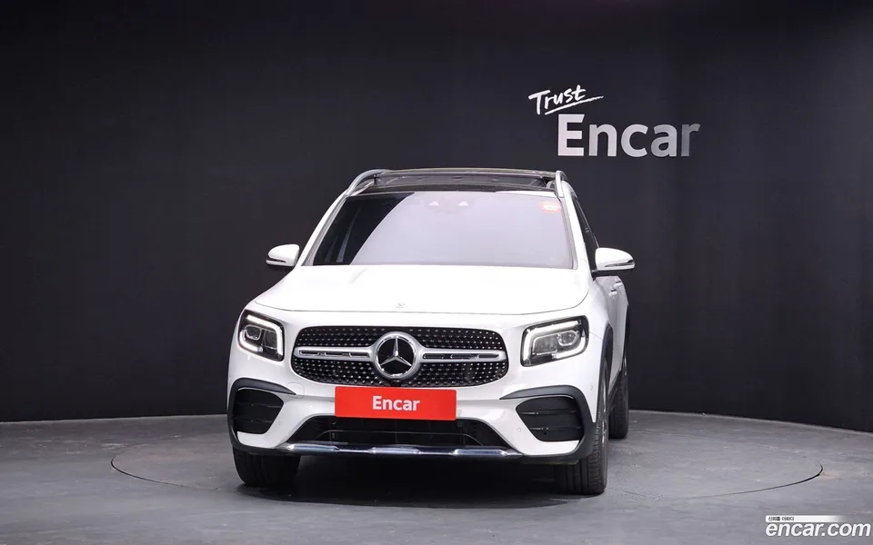 Mercedes-Benz GLB-Class GLB250 4MATIC 2023 — thumbnail 3
