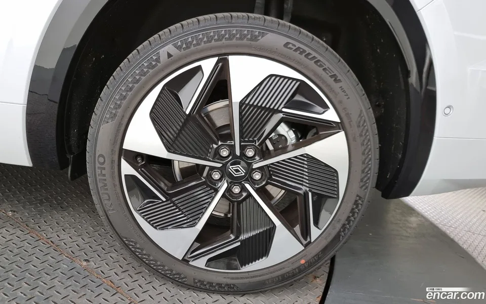 Renault Samsung Grand Koleos 1.5 E-TECH 2WD 2024 — миниатюра 2