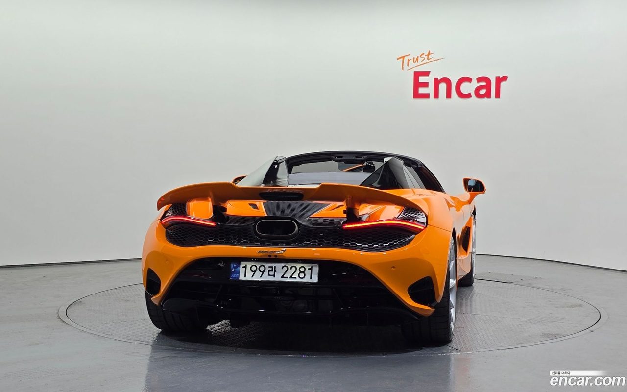 McLaren 750S 2024 — 4