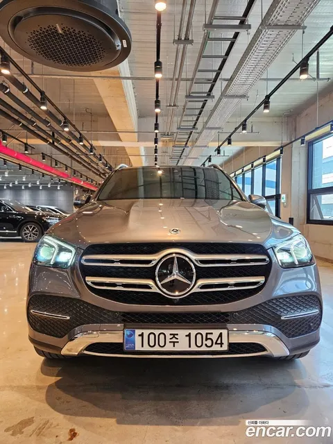 Mercedes-Benz GLE-Class 2023 buy in Moscow
