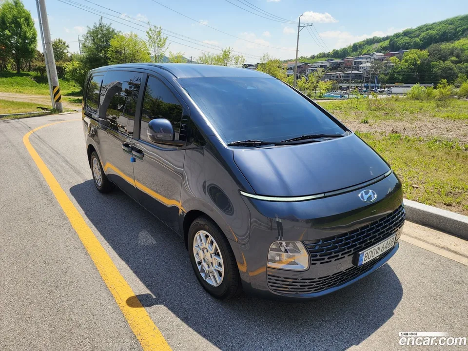 Hyundai Staria 2022