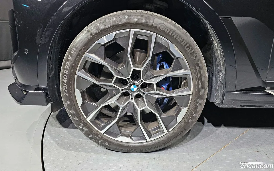 BMW X7 xDrive 40d M 6 2023 — миниатюра 5