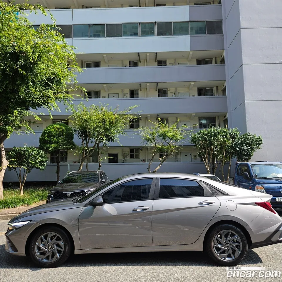 Hyundai Avante CN7 1.6 2023 — thumbnail 5