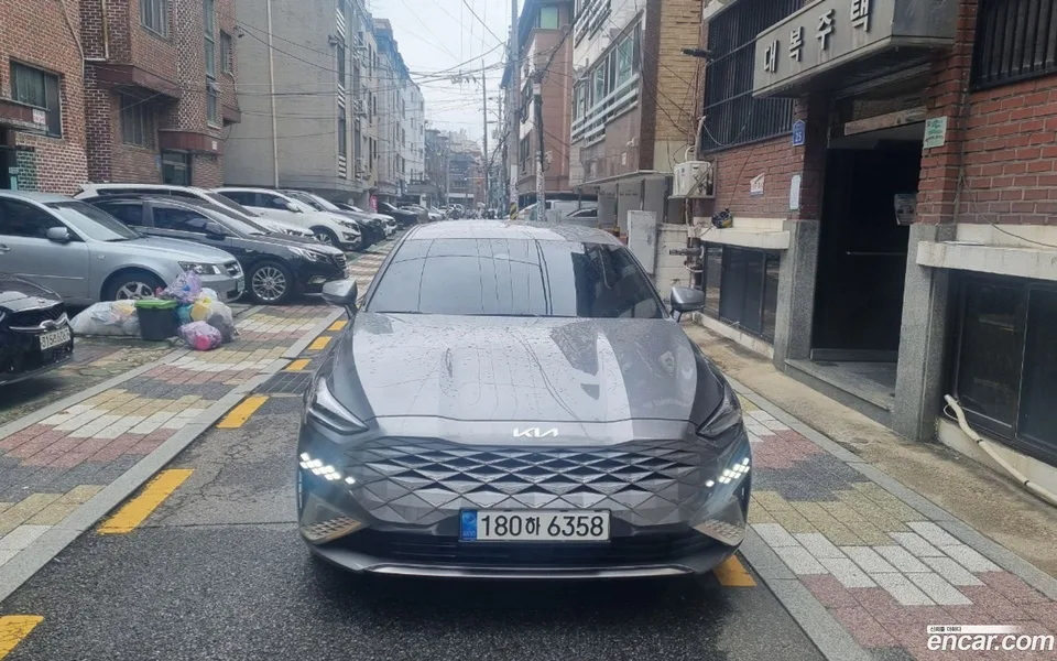 Kia K8 2.5 2WD 2022 — фото 1, купить с доставкой в Москву