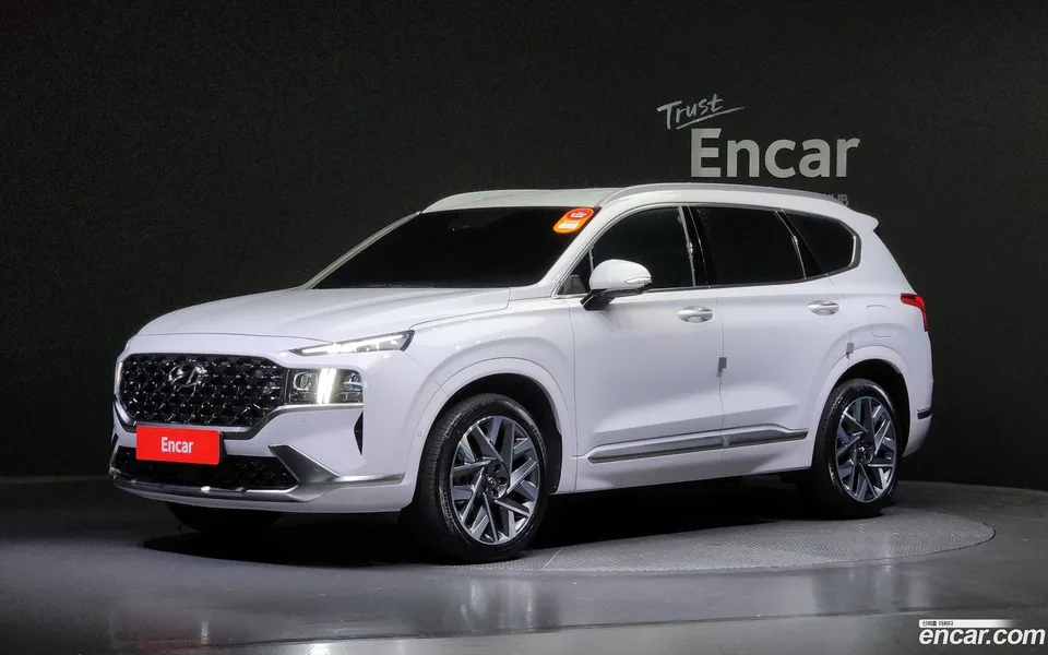Hyundai SantaFe 2.5T 2WD 2023 — фото 1, купить с доставкой в Москву