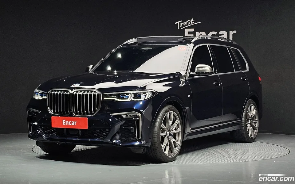 BMW X7 M50i 6 2022 — фото 1, купить с доставкой в Москву