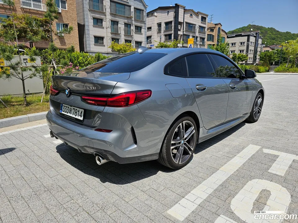 BMW 2 Series Gran Coupe 220i M 2023 — миниатюра 2