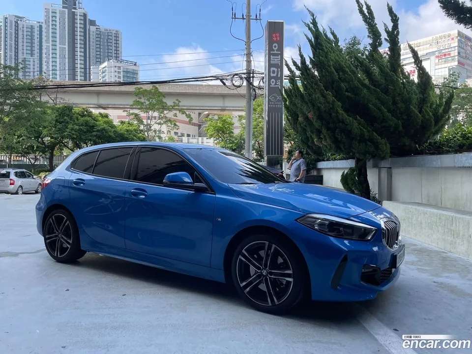 BMW 1 Series 120i M 2022 — миниатюра 4