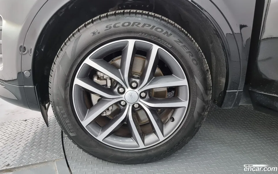 Land Rover Discovery Sport P250 SE 2024 — миниатюра 2