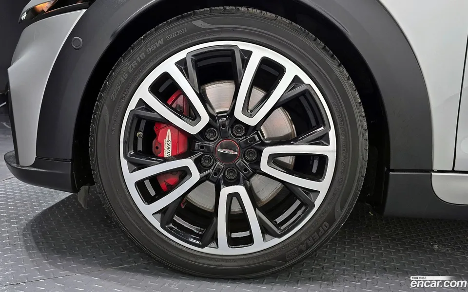 MINI Cooper S JCW 2023 — миниатюра 2