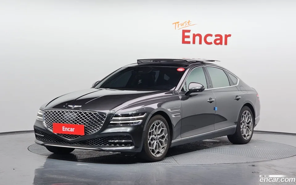 Genesis G80 2.5 2WD 2023 — фото 1, купить с доставкой в Москву