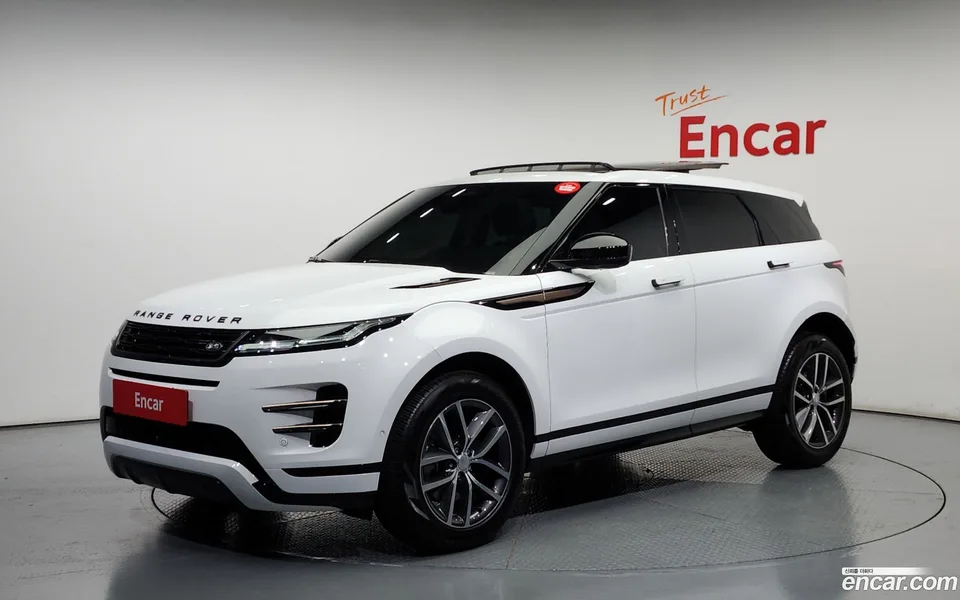 Land Rover Range Rover Evoque P250 SE 2024 — фото 1, купить с доставкой в Москву