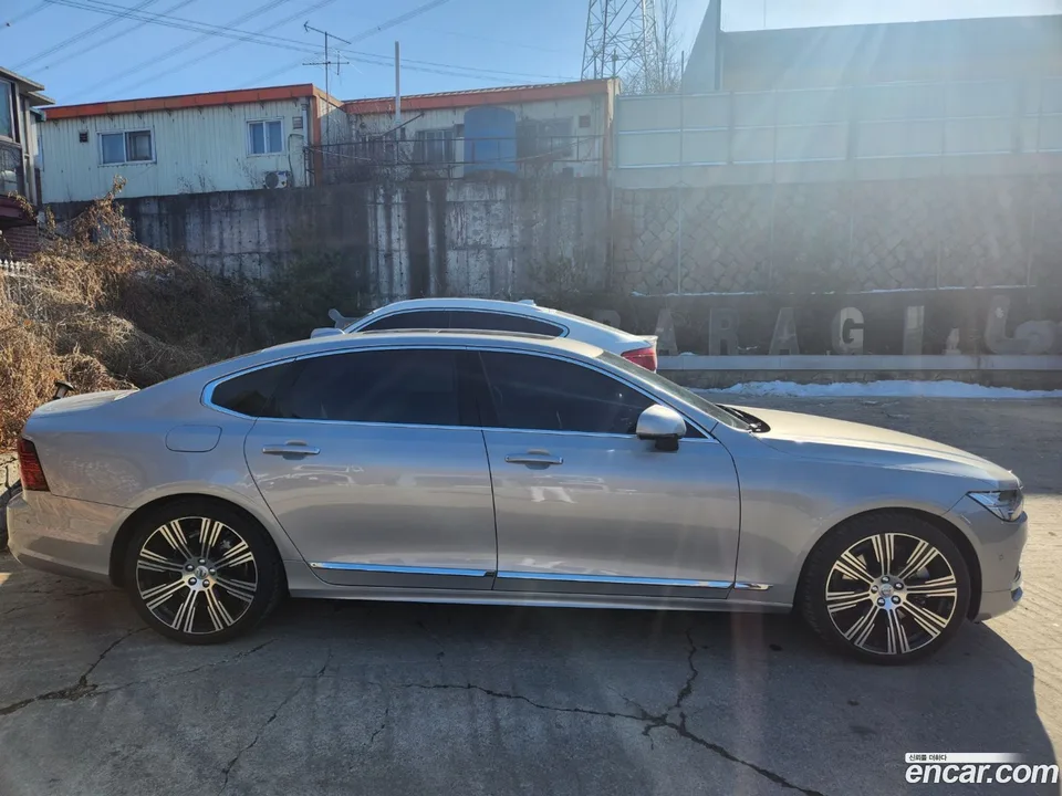 Volvo S90 B6 AWD 2023 — миниатюра 2