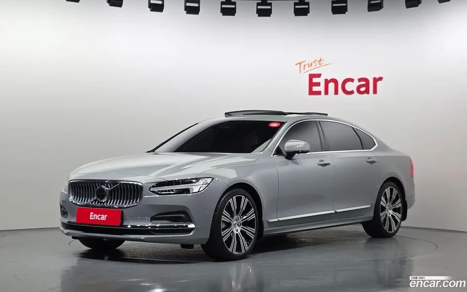Volvo S90 B6 AWD 2024 — фото 1, купить с доставкой в Москву