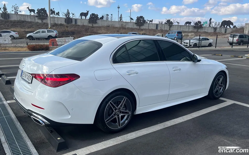 Mercedes-Benz C-Class C200 AMG Line 2025 — миниатюра 2